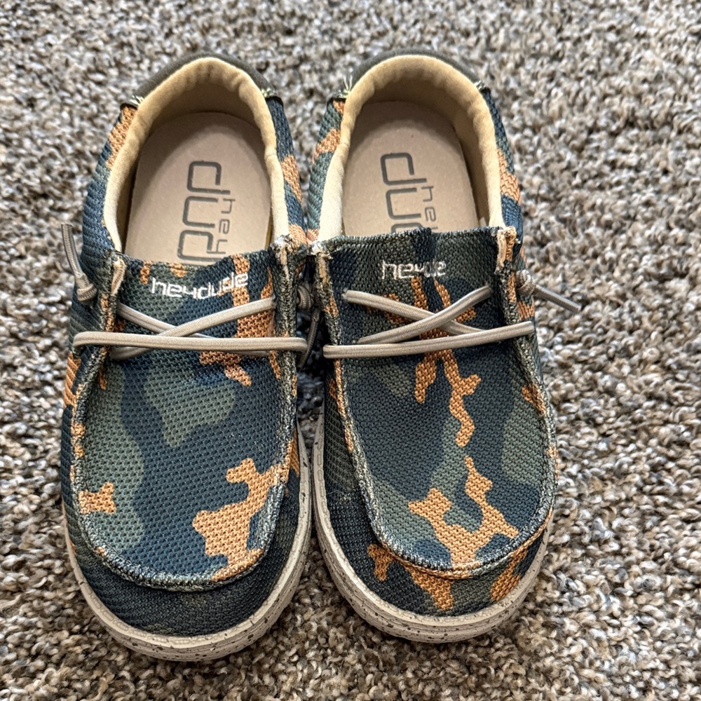 Hey Dude Kids Moccasins in Green and Orange Camo